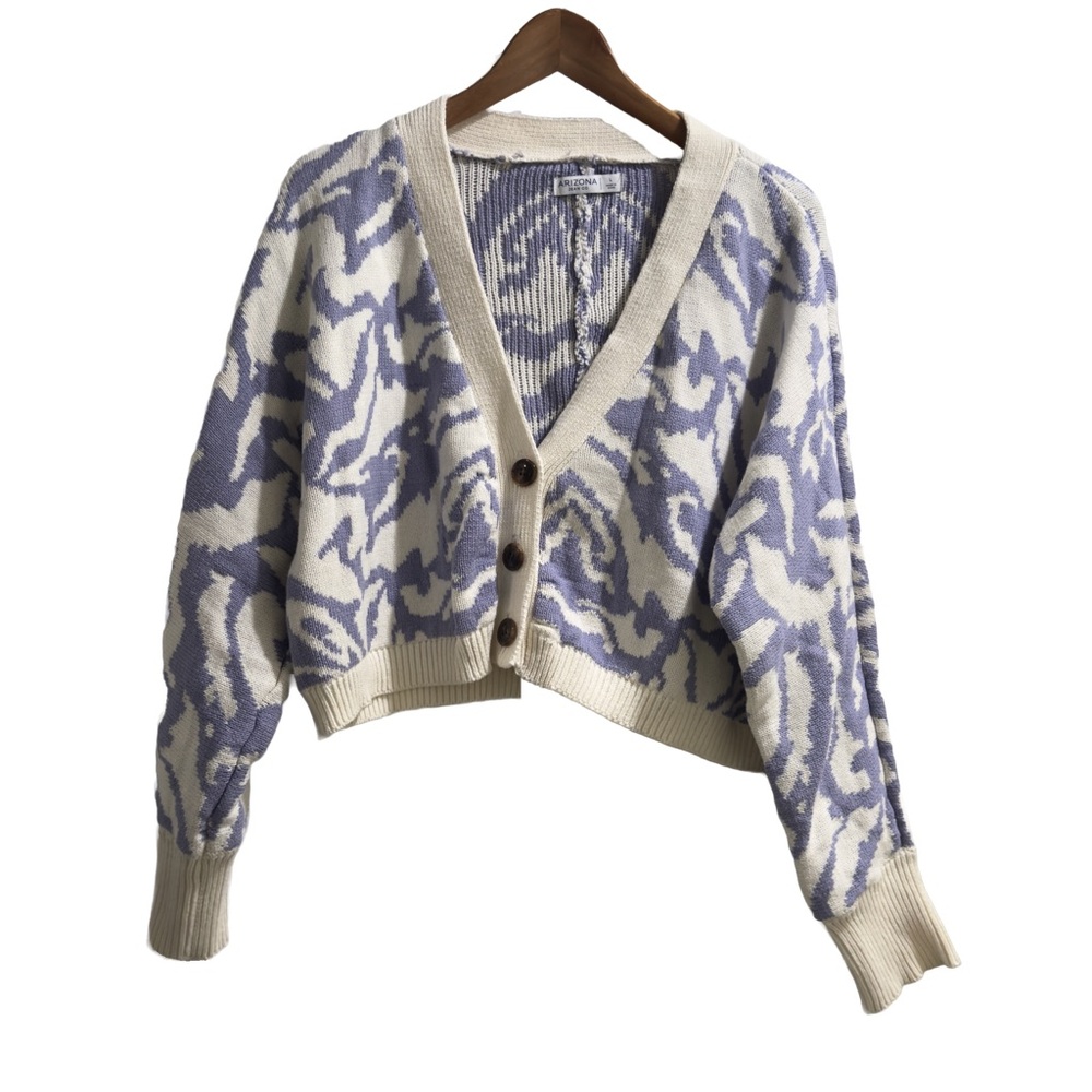 Arizona Jean Co. Ivory and Lavender 3-Button Crop Knit Cardigan size large